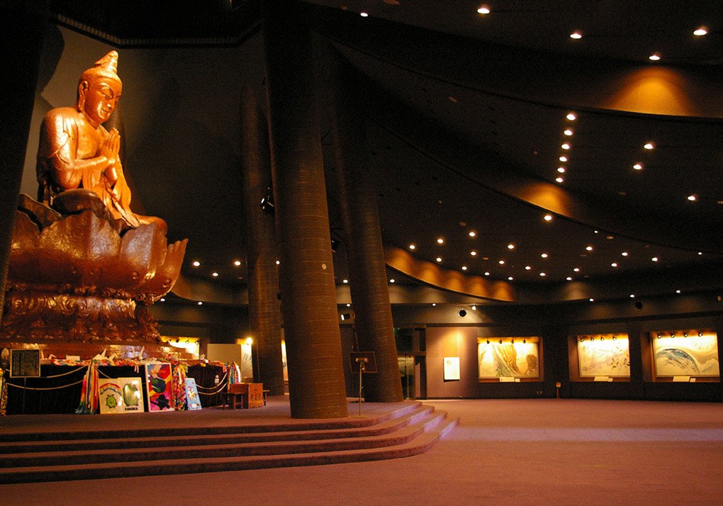 🕊️ 평화 기념당(오키나와 헤이와키넨도) 이미지 1